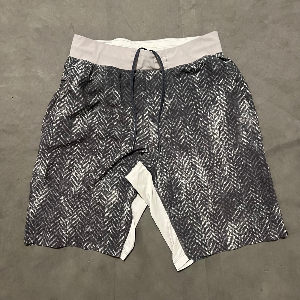 Lululemon Mens T.H.E Short 9" Linerless Size S Pockets‎ Lightweight Gym Training